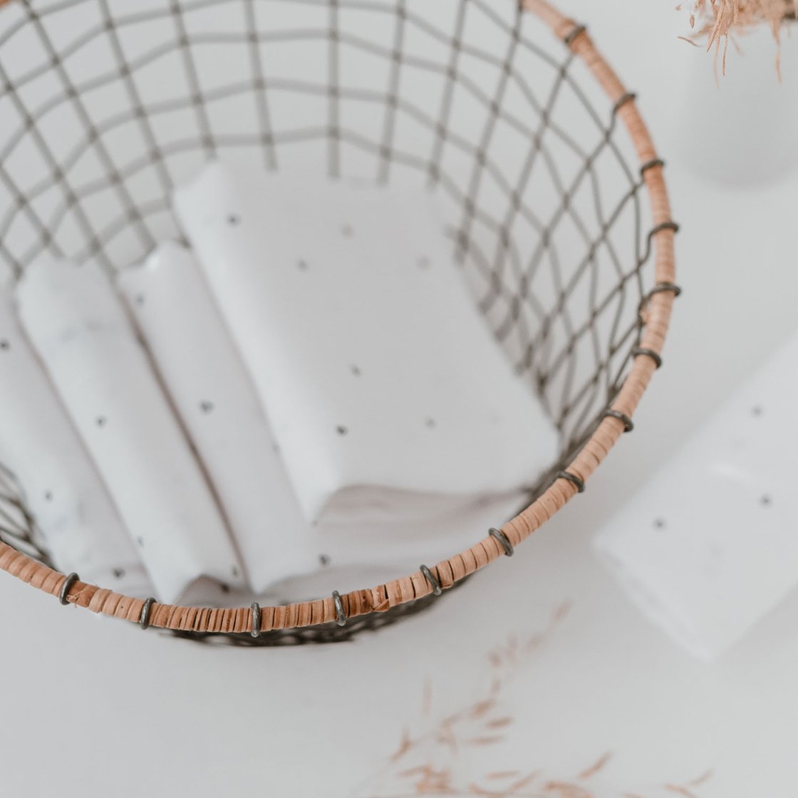 BA3C480D-D4A1-4DA1-AFA8-45C8EE1962C8 Aufbewahrungskorb aus Draht groß