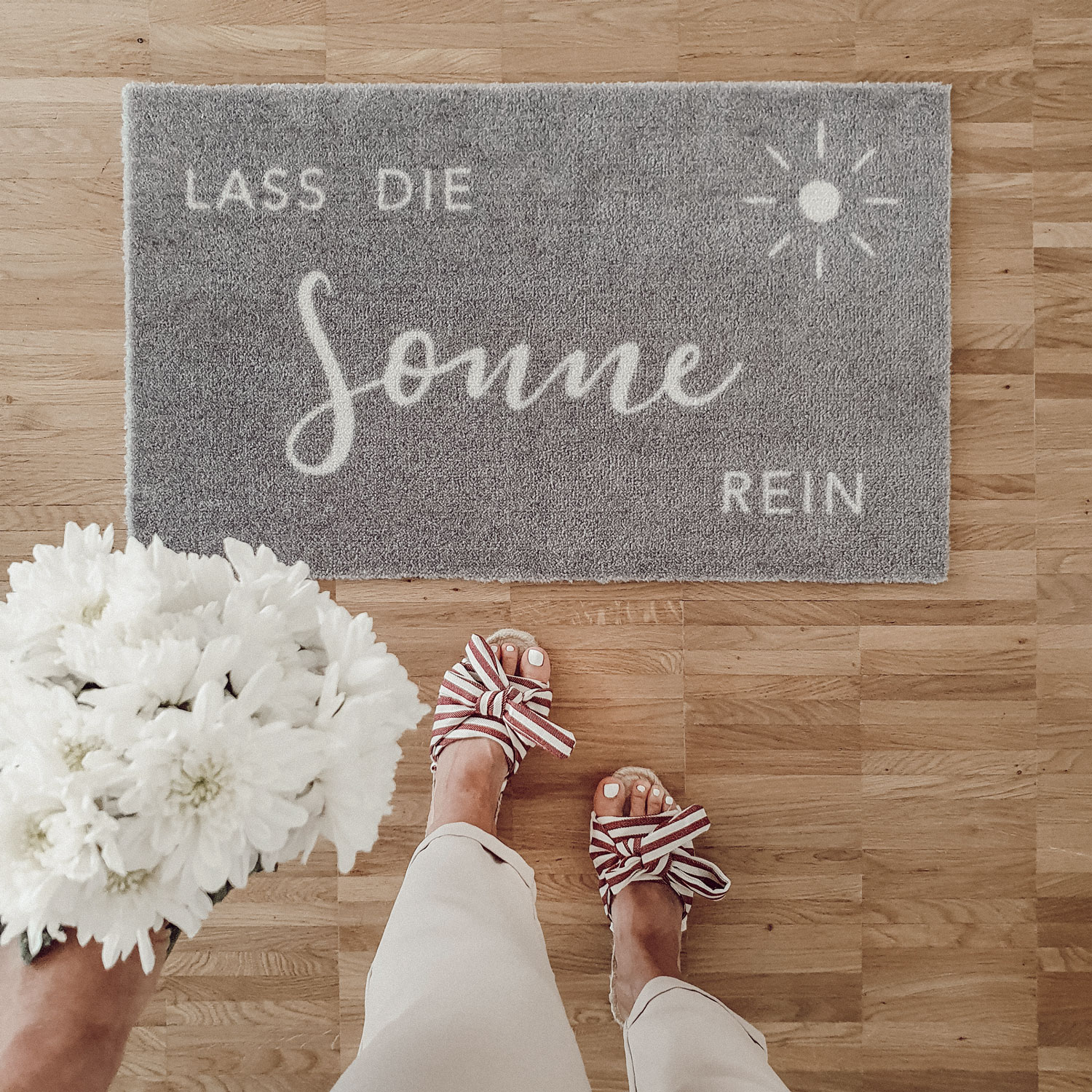 Waschbare Fußmatte Sonne grau