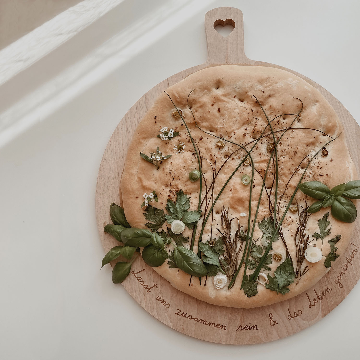 hz-014_brett_zusammensein_10_photocredits_mellanie_fernandez1 Schneidebrett Zusammen sein