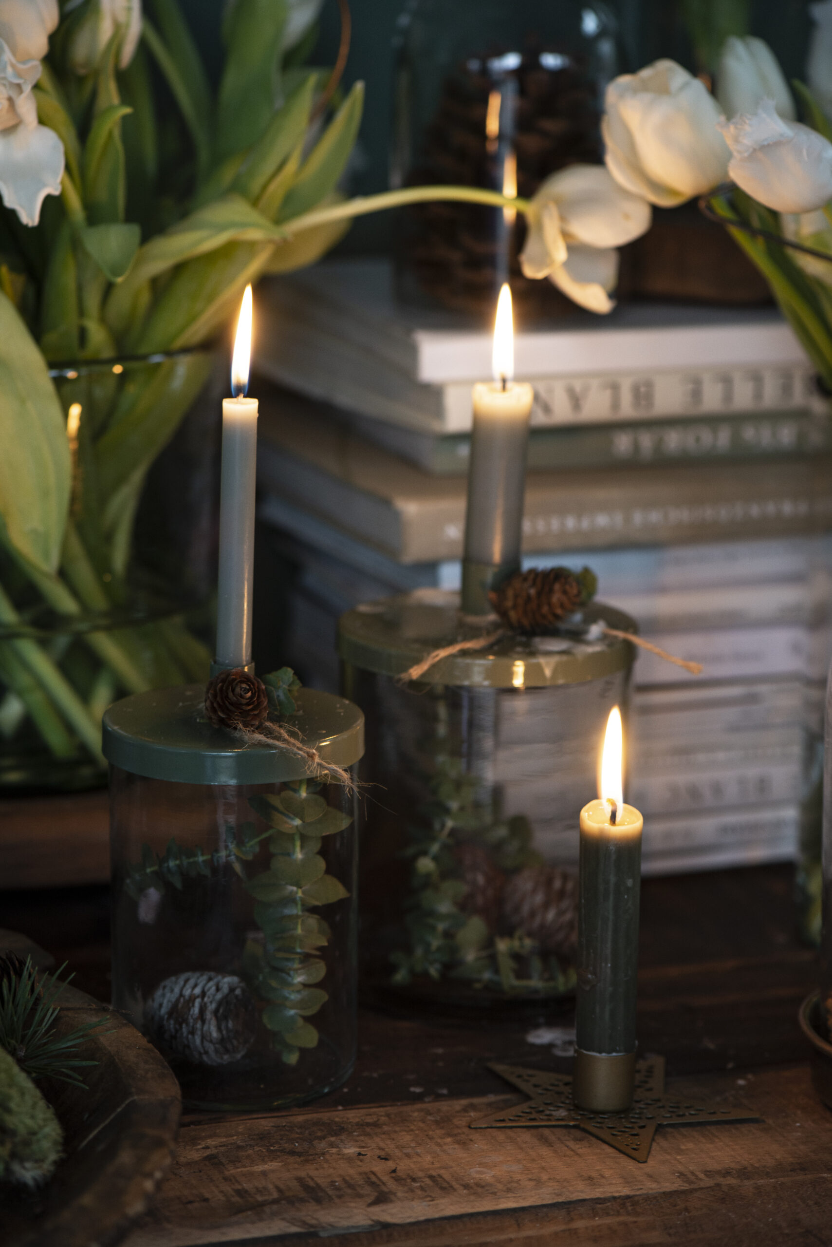 Kerze dünn hoch dunkelgrau