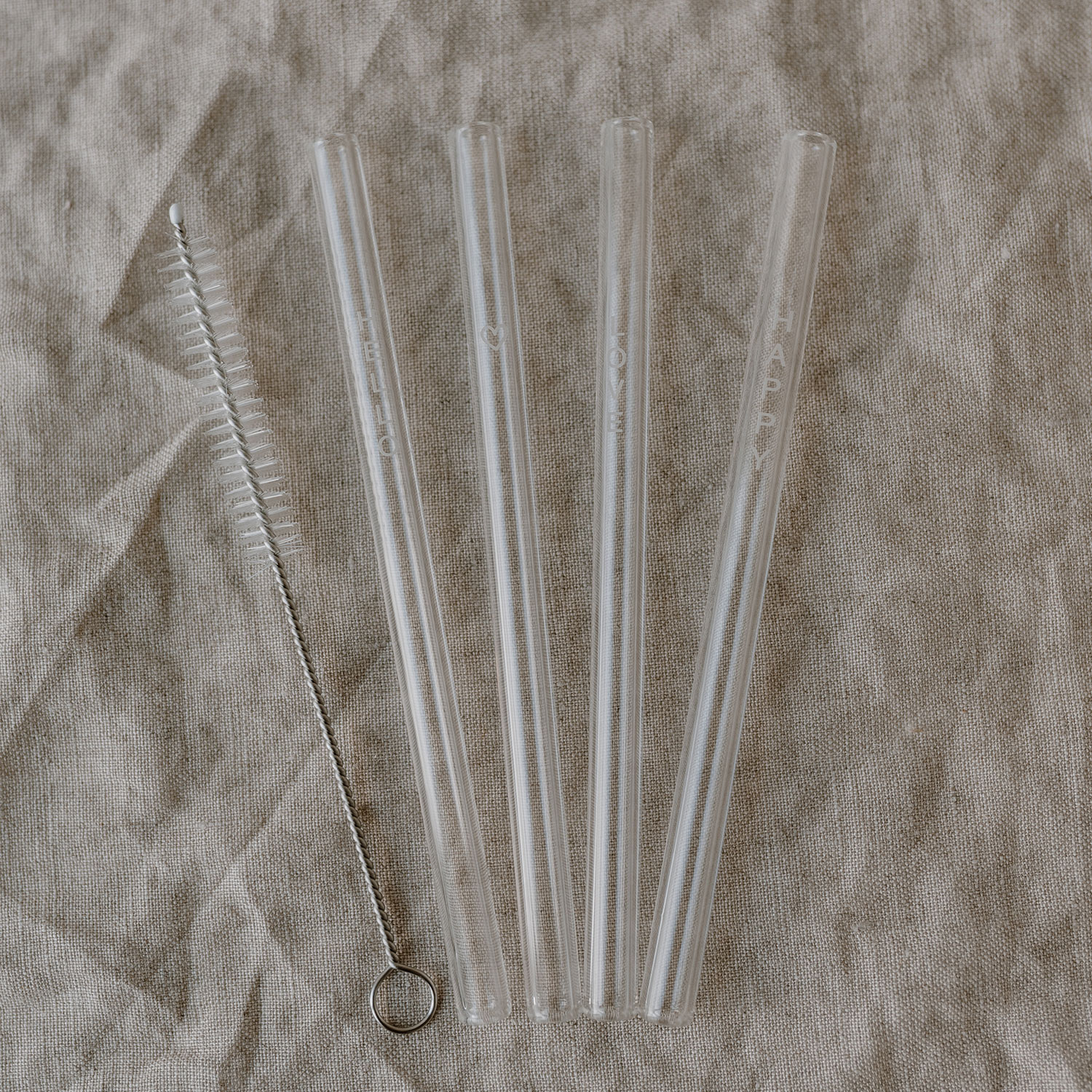 Strohhalme Hello Love aus Glas im 4er Set