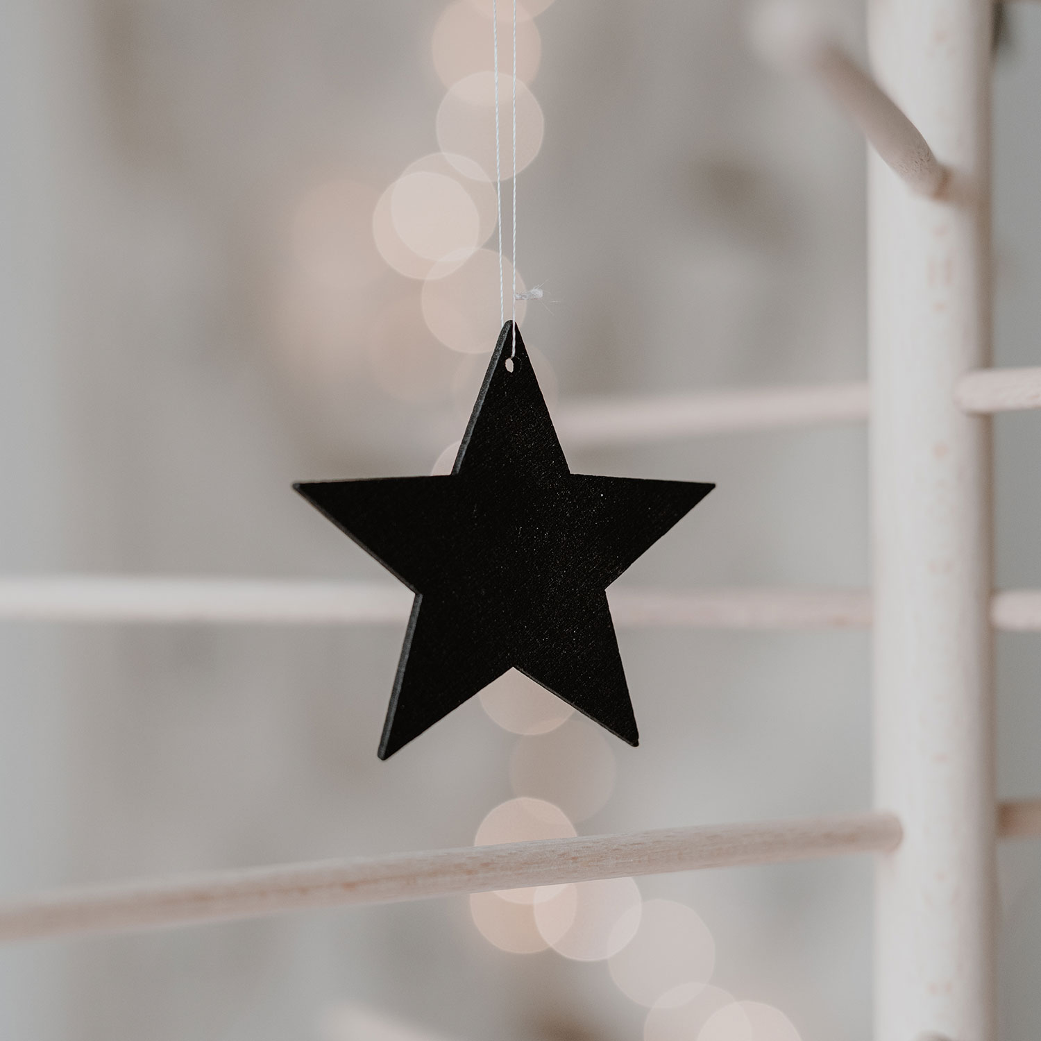 Holzanhänger Stern schwarz