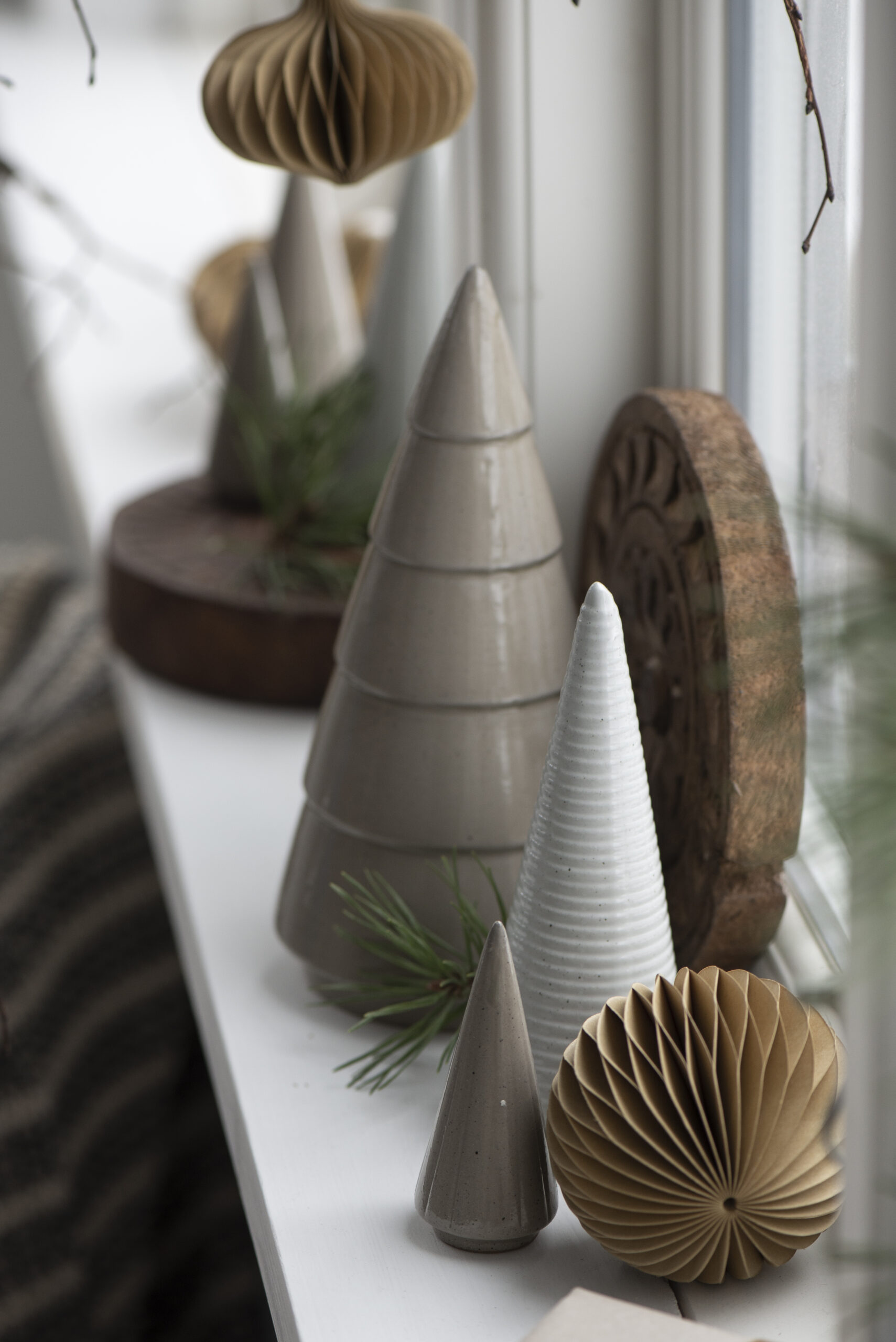 Tannenbaum braun breite Rillen