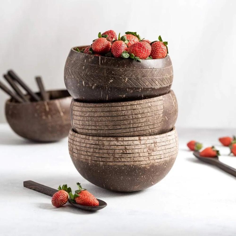 40490157-0C53-4FC6-A464-17624D472932 Coconut Bowl Set mit Holzlöffel Muster Blatt