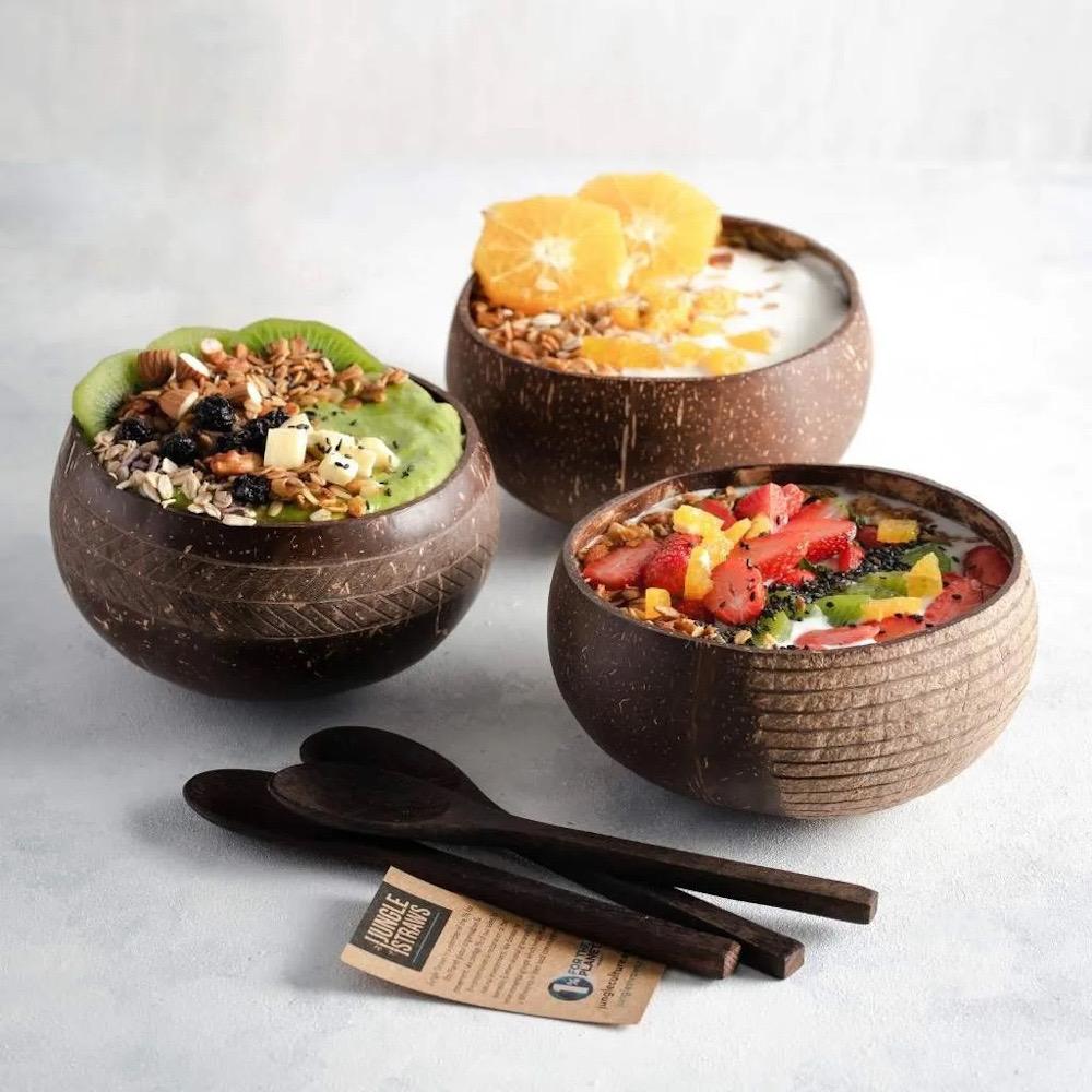 D7E29851-FAB1-4554-9F29-78E7B9196A9E Coconut Bowl Set mit Holzlöffel Muster Cosmos