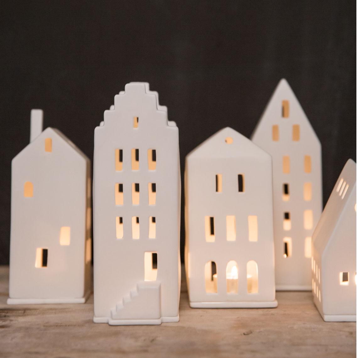 Räder Zuhause Lichthaus Walmdach