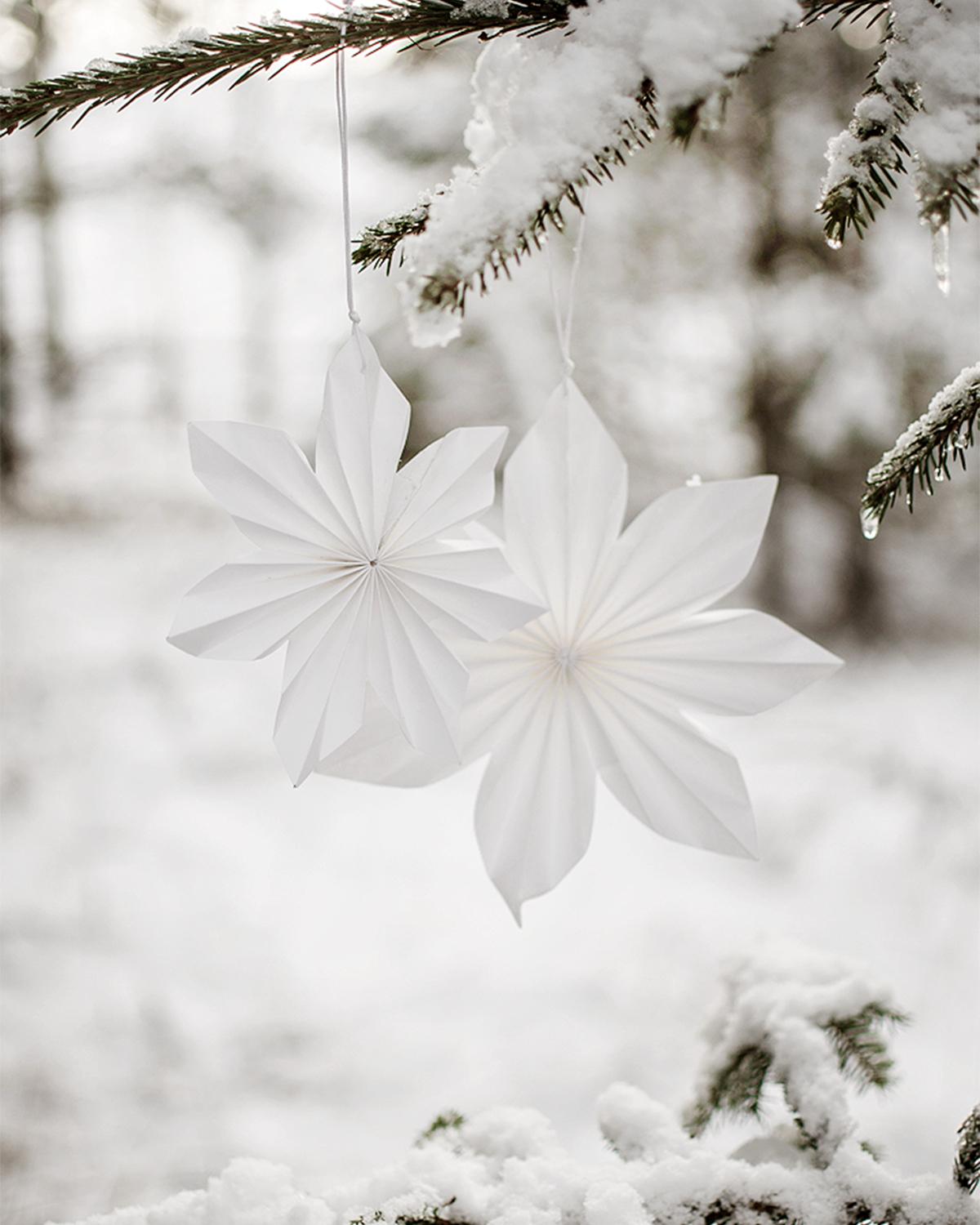 Dalby Papierstern weiß groß