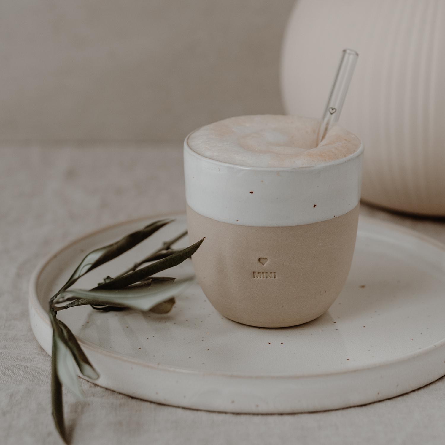 pot-040_becher_mini_photocredits_maggymelzer_7 Kleiner Becher Mini