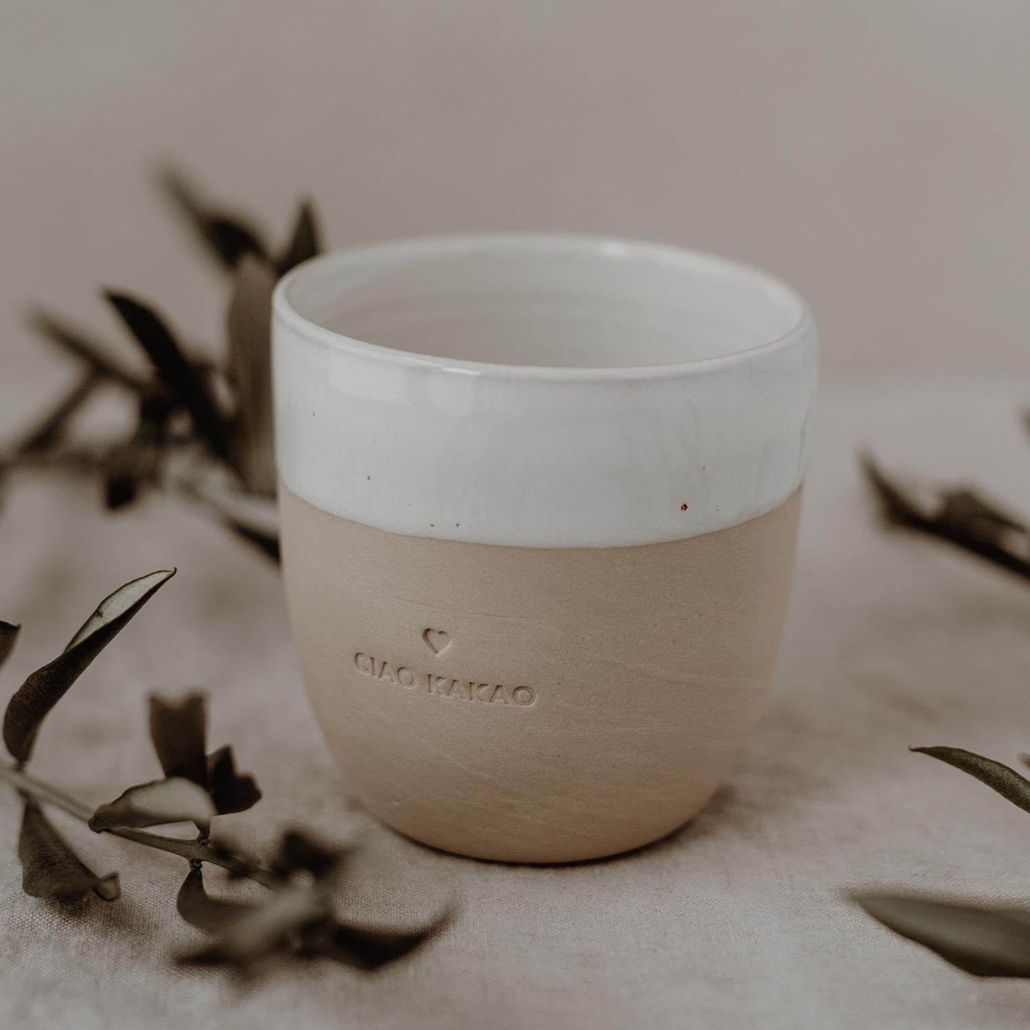 pot-041_becher_ciaokakao_photocredits_maggymelzer_2 Kleiner Becher Ciao Kakao