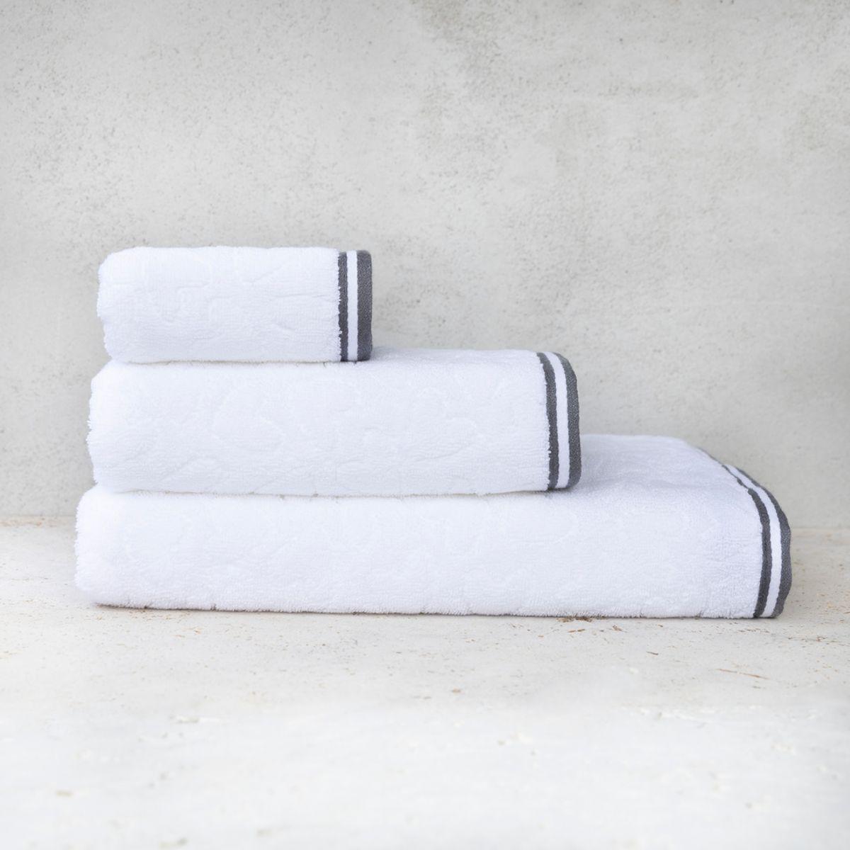 IMG_2604 Bastion Collections Gästehandtuch weiß mit Rand dunkelgrau 30x55cm