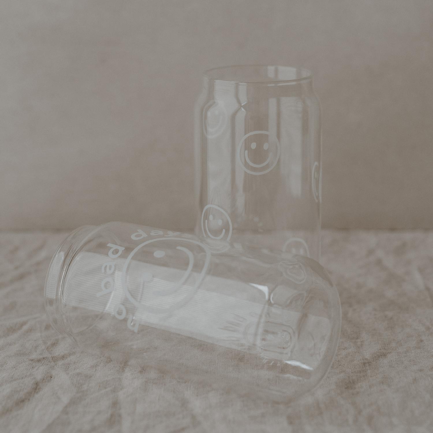 gl-115_canglass_smileys_photocredits_maggymelzer_3 Hohes Trinkglas Smileys