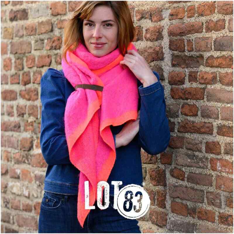 Lot83 Schal Nina Rand 17