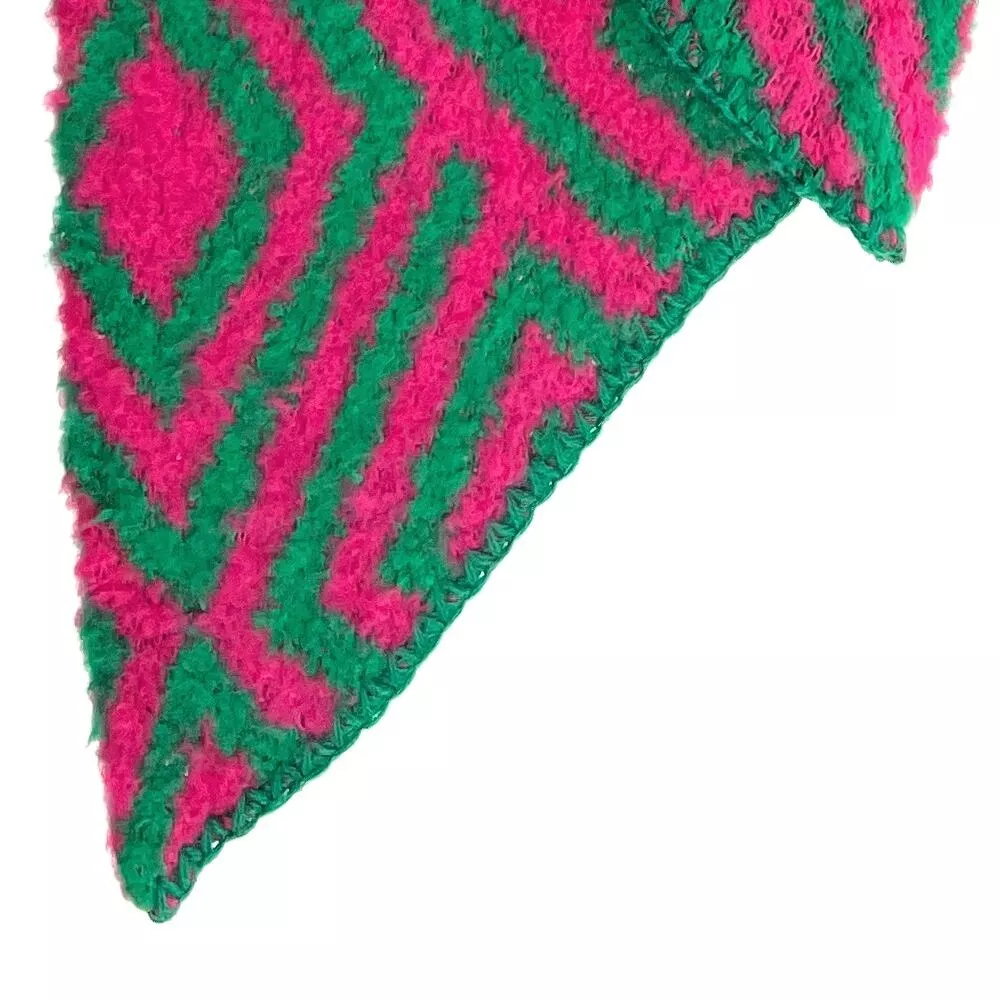 <p>Lot83 Schal Fem artic grün pink</p>