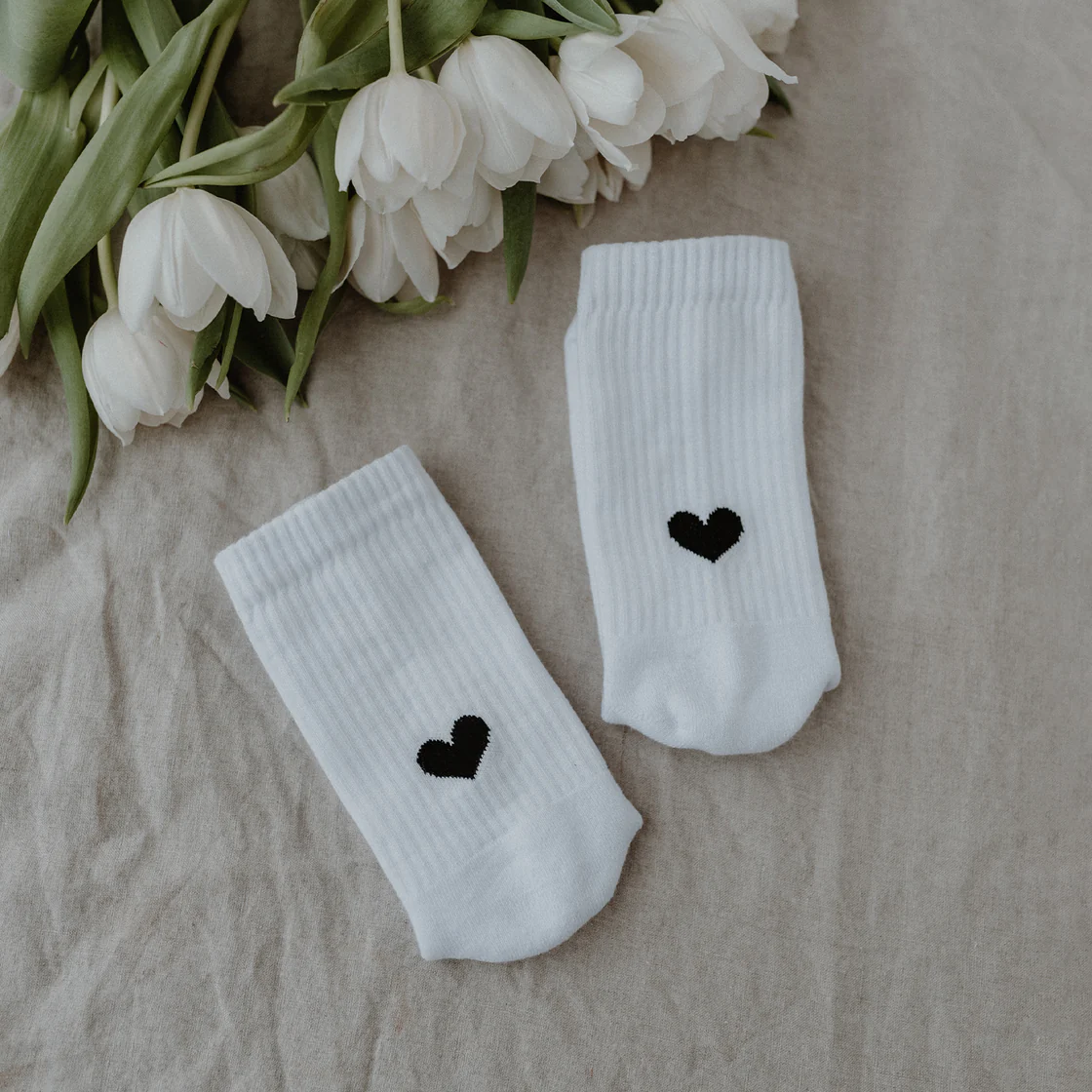 IMG_3094 Eulenschnitt Socken Herz weiß