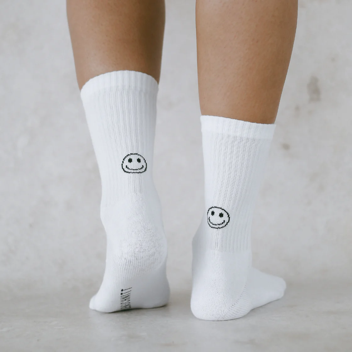 Eulenschnitt Socken Smiley weiß
