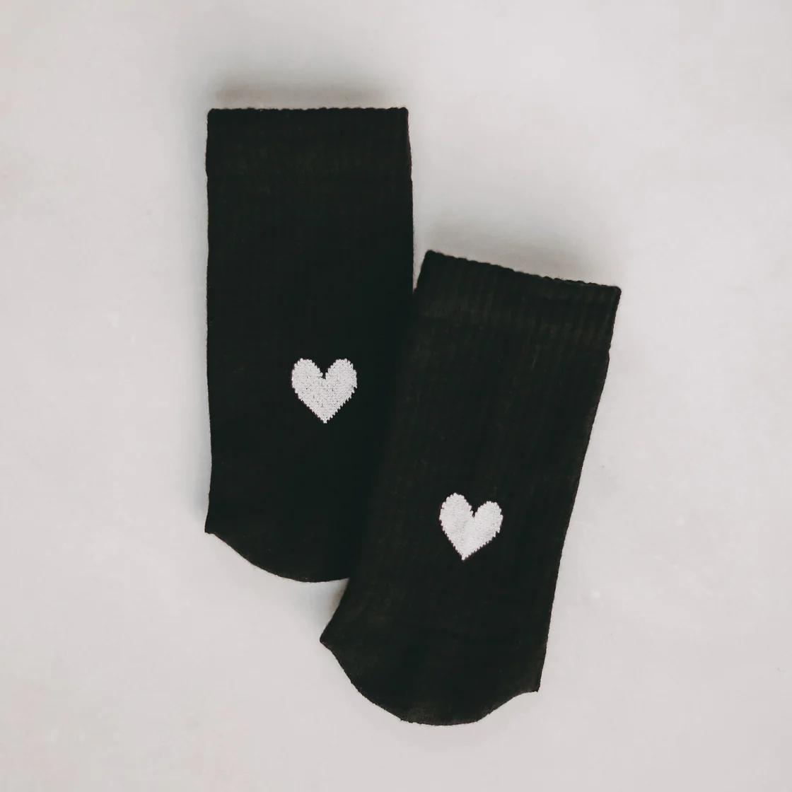 Eulenschnitt Socken Herz schwarz