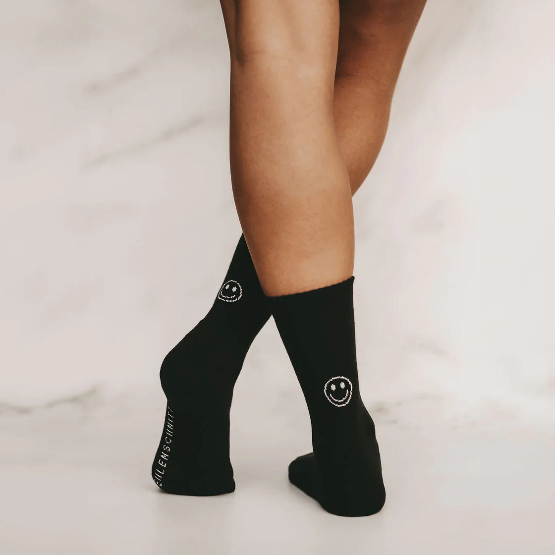 Eulenschnitt Socken Smiley schwarz