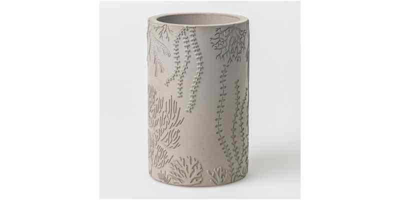 Räder Beton Flaschenkühler Fische