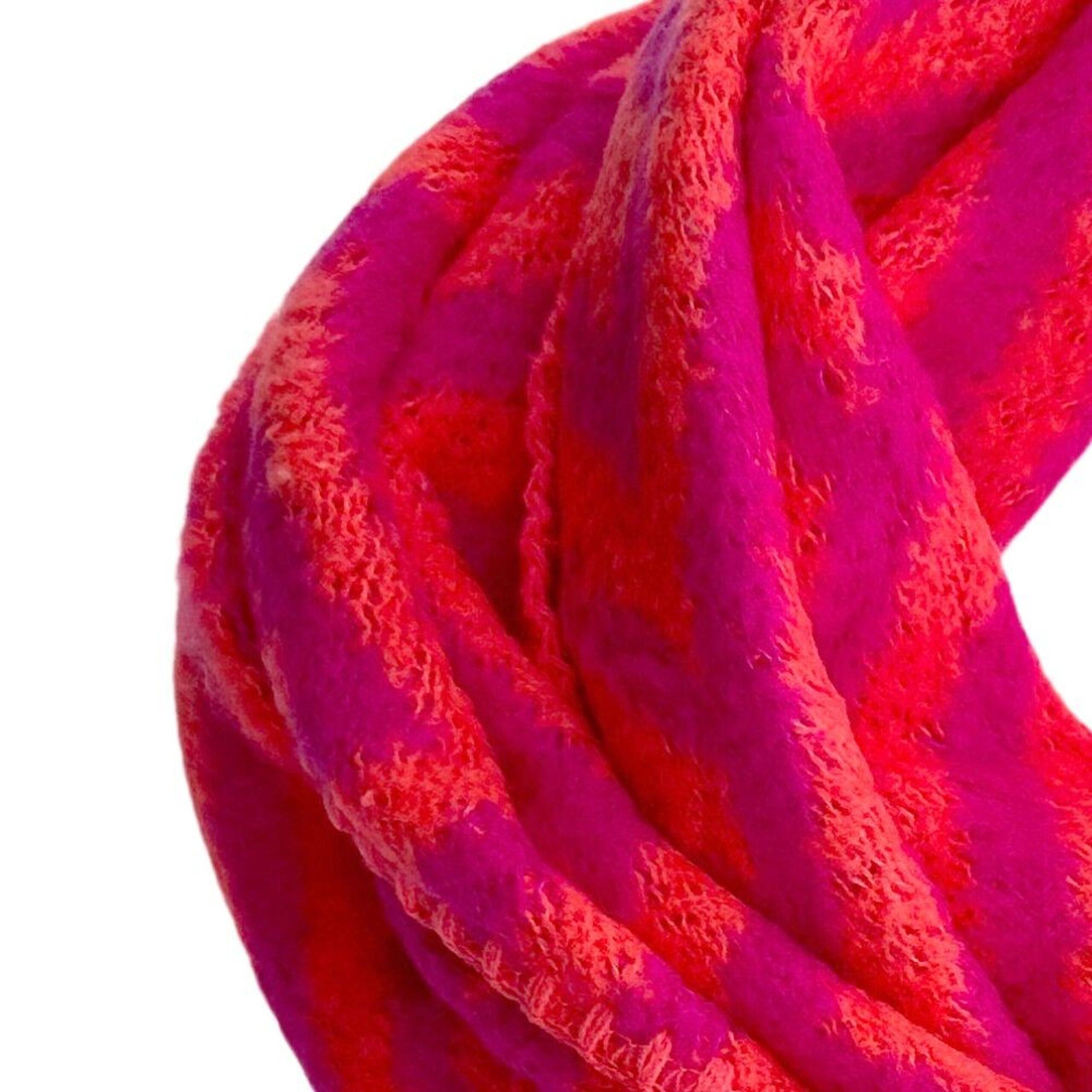 IMG_3353 Lot83 Schal Nina Arctic Fuchsia