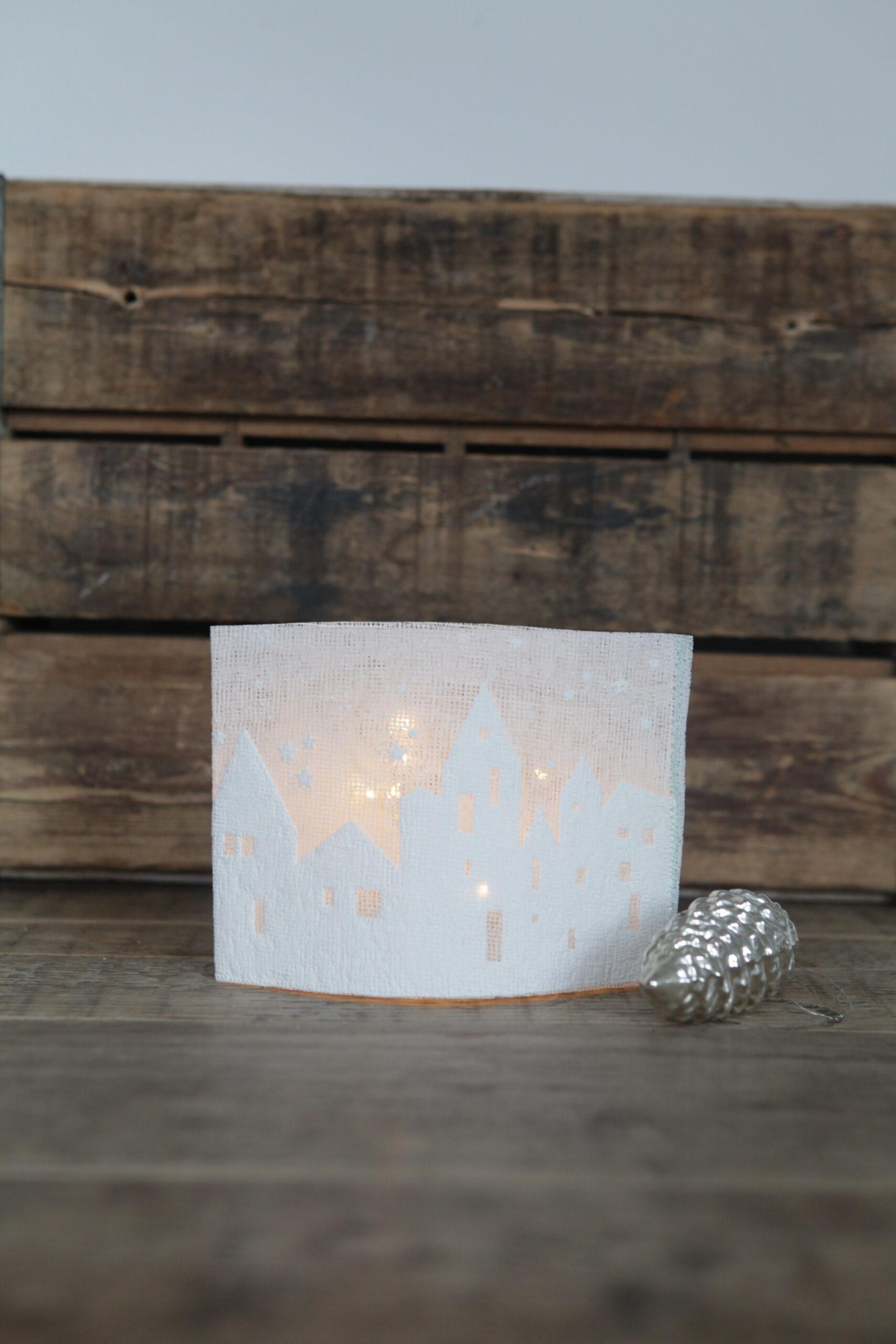 Goodoldfriends Winter Lichtpost Häuser