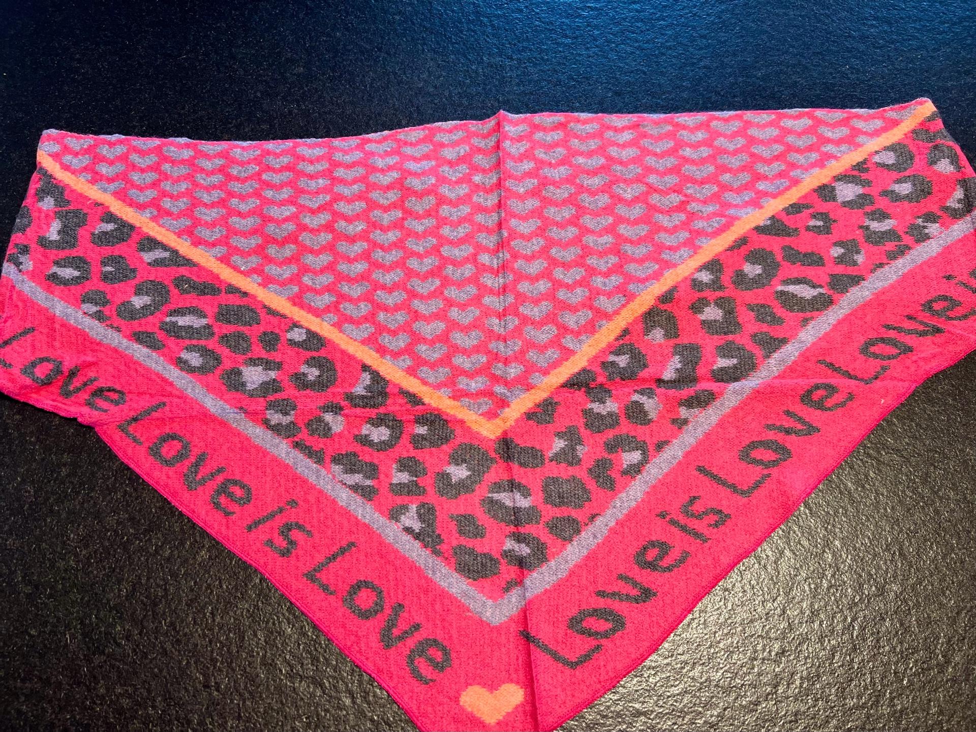 Dreiecksschal Love pink