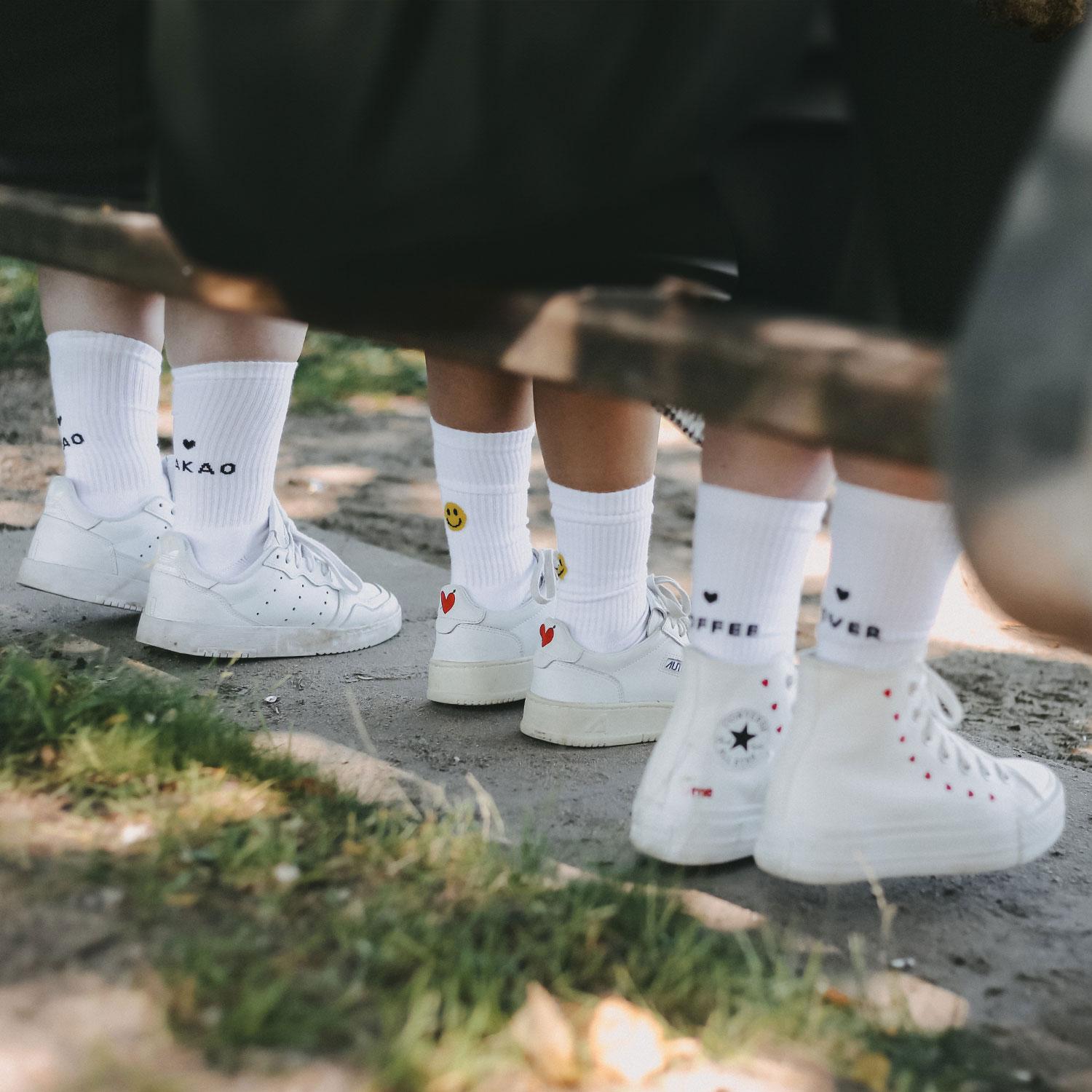 soc_076-078_socken_ciaokakao_photocredits_eulenschnitt_12 Eulenschnitt Socken Ciao Kakao weiß