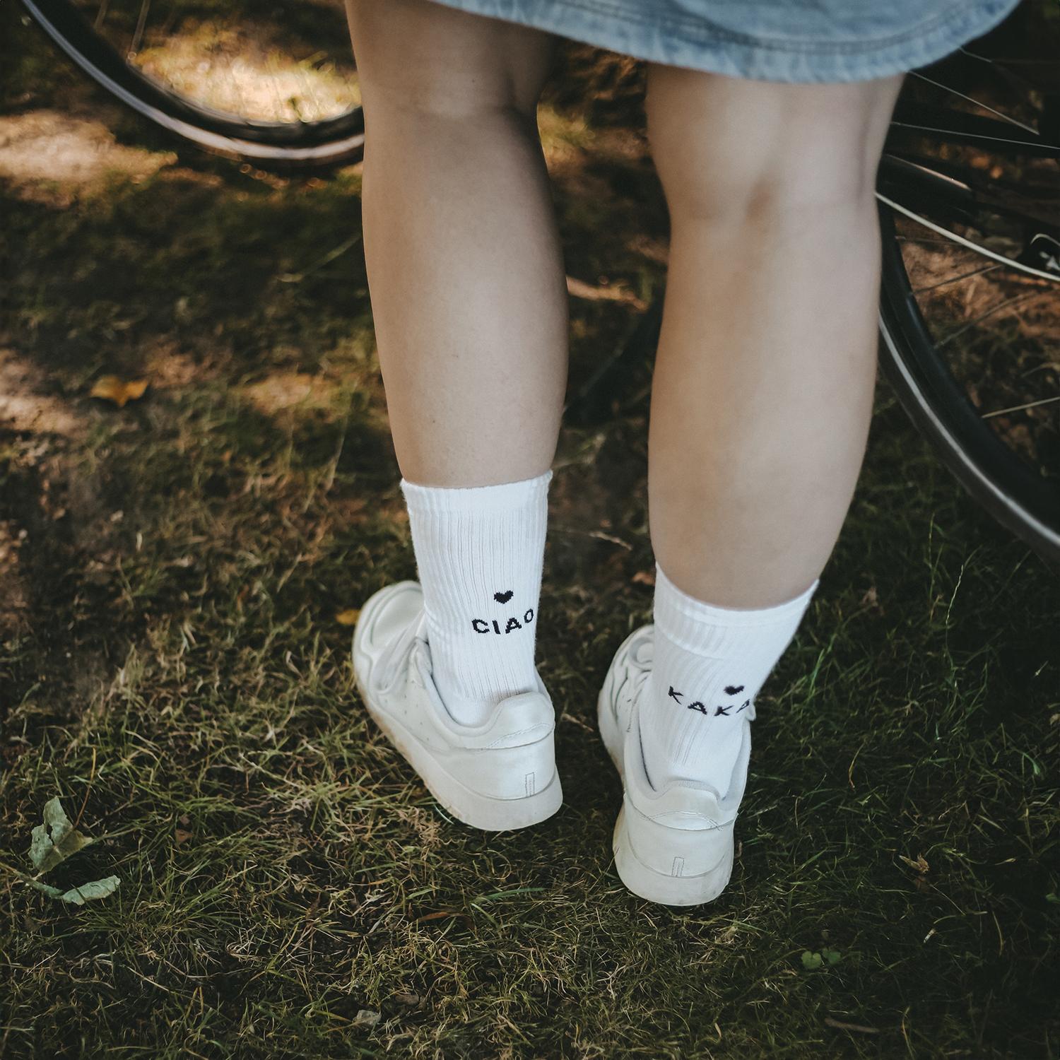 soc_076-078_socken_ciaokakao_photocredits_eulenschnitt_13 Eulenschnitt Socken Ciao Kakao weiß