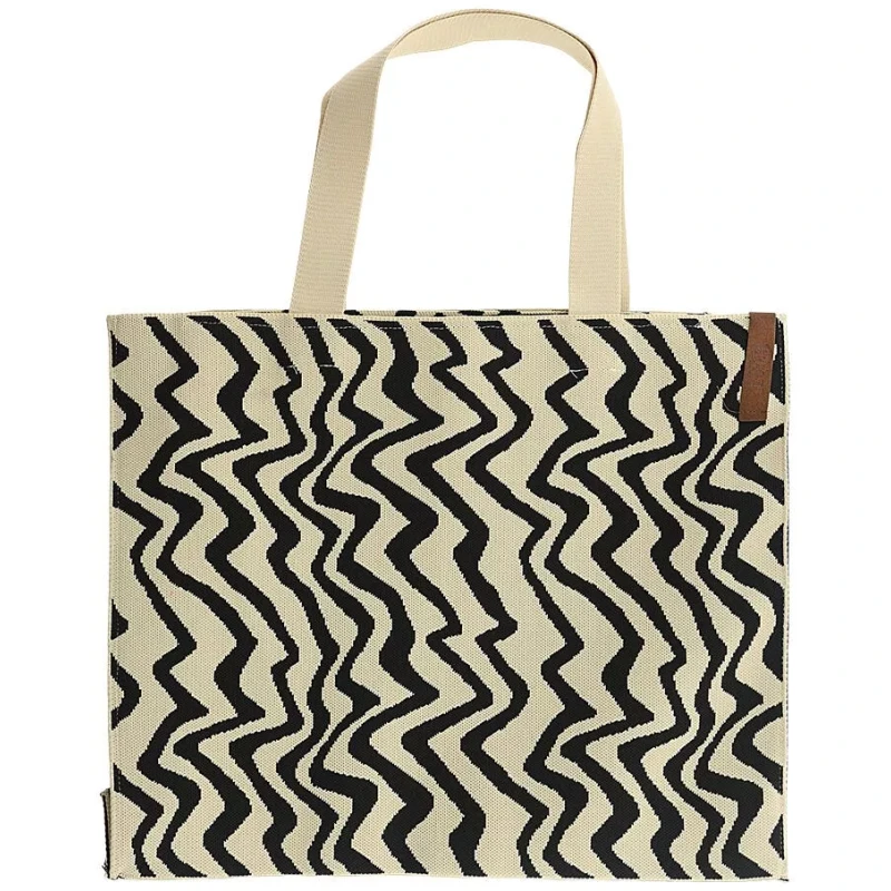 Lot83 Shopper Lara 23