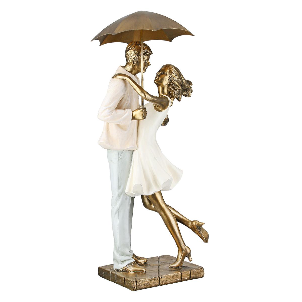 55134_f Skulptur Paar Love in the rain