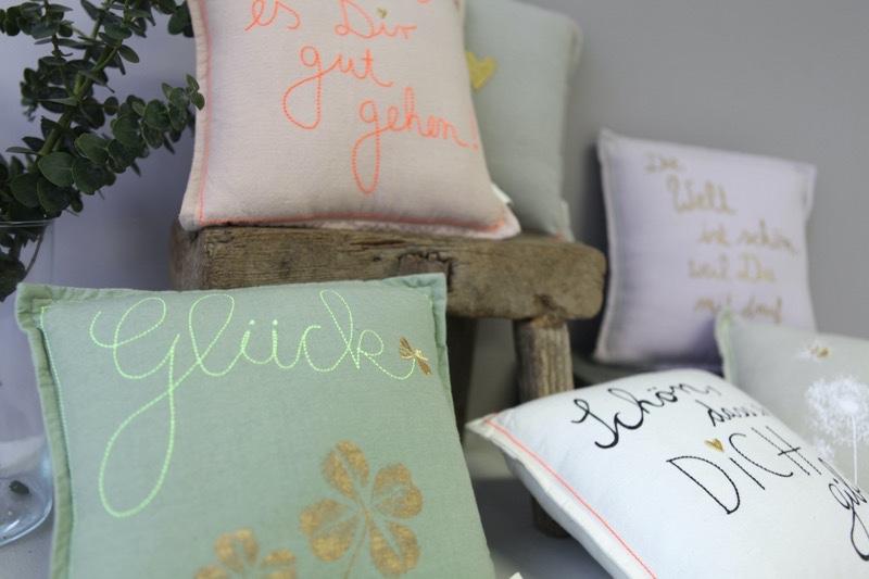 IMG_6389 Goodoldfriends Mini Kissen Schön dass es dich gibt